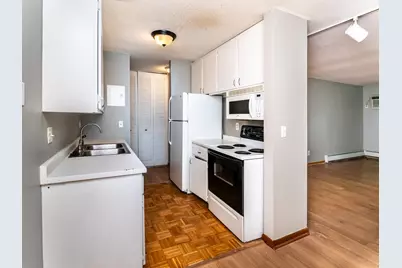 2800 Hamline Avenue N #217, Roseville, MN 55113 - Photo 6