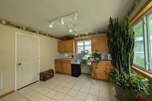 501 Prospect St, Milroy, MN 56263 - Photo 14