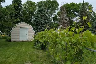 501 Prospect St, Milroy, MN 56263 - Photo 20