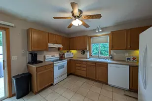 501 Prospect St, Milroy, MN 56263 - Photo 2