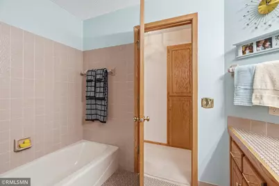 1426 Colleen Avenue, Arden Hills, MN 55112 - Photo 44