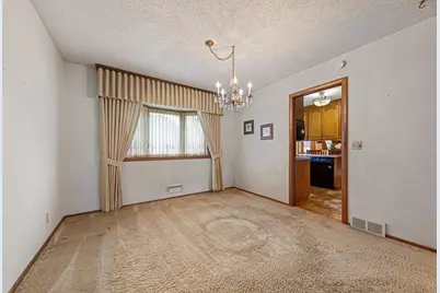 174 Spring Valley Drive, Bloomington, MN 55420 - Photo 8