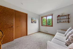 174 Spring Valley Dr, Bloomington, MN 55420 - Photo 26