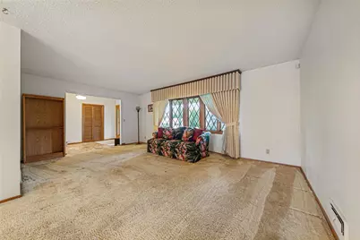 174 Spring Valley Drive, Bloomington, MN 55420 - Photo 6