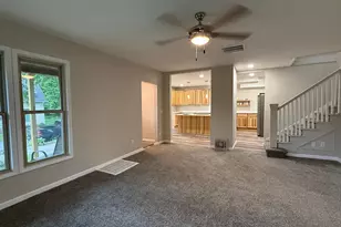 212 N Murphy St, Lake Crystal, MN 56055 - Photo 4