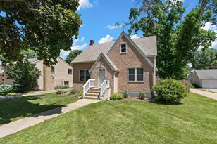 1746 Holton St, Falcon Heights, MN 55113 - Photo 1
