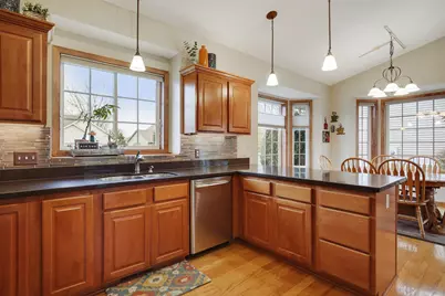 1575 Windsor Drive S, Shakopee, MN 55379 - Photo 10
