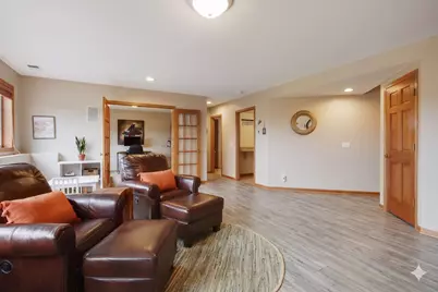1575 Windsor Drive S, Shakopee, MN 55379 - Photo 32