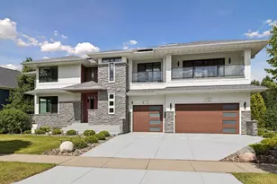 10964 Bent Water Ln, Woodbury, MN 55129 - Photo 2