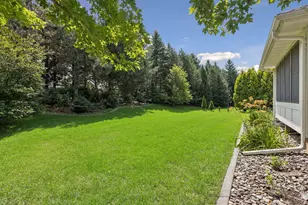 10964 Bent Water Ln, Woodbury, MN 55129 - Photo 98