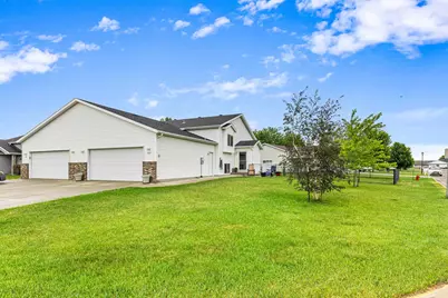 816 Woodbridge Circle, Dilworth, MN 56529 - Photo 2