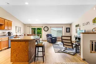 816 Woodbridge Cir, Dilworth, MN 56529 - Photo 6
