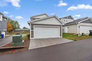 1334 Winthrop St N, Saint Paul, MN 55119 - Photo 4