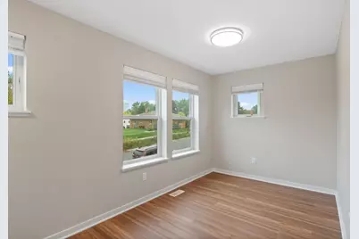 1334 Winthrop Street N, Saint Paul, MN 55119 - Photo 14
