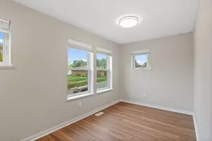 1334 Winthrop St N, Saint Paul, MN 55119 - Photo 14