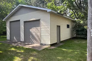 919 8th St, Cloquet, MN 55720 - Photo 4