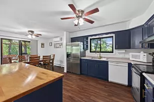 26583 Everton Cir, Wyoming, MN 55092 - Photo 16