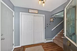 26583 Everton Cir, Wyoming, MN 55092 - Photo 4