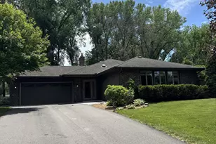 10505 33rd Ave N, Plymouth, MN 55441 - Photo 1