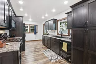 525 W Lincoln St, Augusta, WI 54722 - Photo 6