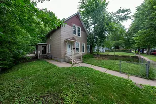 955 Wilson Ave, Saint Paul, MN 55106 - Photo 4