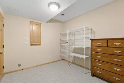 18205 39th Avenue N, Plymouth, MN 55446 - Photo 32