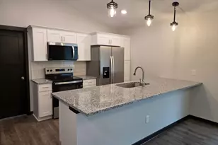 218 Fischer Ct NW, Montgomery, MN 56069 - Photo 2