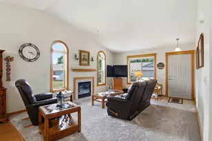 2538 Hils Ct, Menomonie, WI 54751 - Photo 8