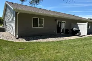 1827 Scenic Heights Ct SW, Hutchinson, MN 55350 - Photo 14
