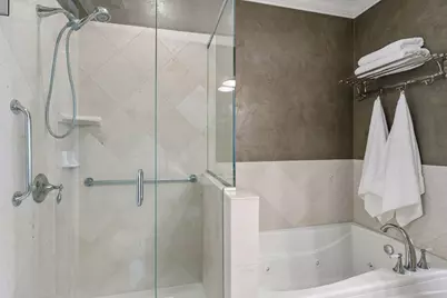 500 E Grant Street #2510, Minneapolis, MN 55404 - Photo 30