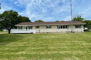 212 Eastern Ave S, Comfrey, MN 56019 - Photo 60