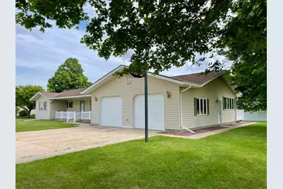 212 Eastern Avenue S, Comfrey, MN 56019 - Photo 70