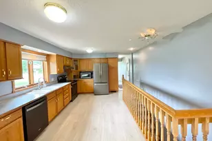 212 Eastern Ave S, Comfrey, MN 56019 - Photo 16