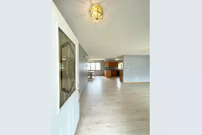 212 Eastern Avenue S, Comfrey, MN 56019 - Photo 6