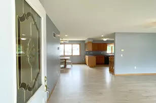 212 Eastern Ave S, Comfrey, MN 56019 - Photo 6