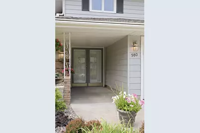 980 Lydia Avenue W, Roseville, MN 55113 - Photo 4