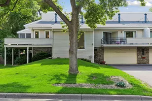 5448 Pompano Dr, Minnetonka, MN 55343 - Photo 2
