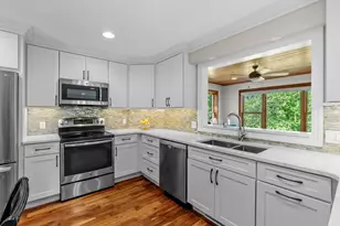 181 Cascade Ct, Chanhassen, MN 55317 - Photo 14