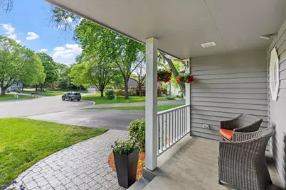181 Cascade Court, Chanhassen, MN 55317 - Photo 4