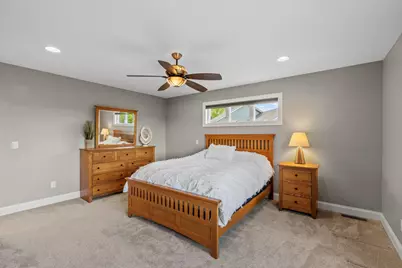 181 Cascade Court, Chanhassen, MN 55317 - Photo 28