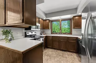 3321 Brookview Dr, Burnsville, MN 55337 - Photo 4