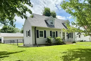 1111 Cedar St, Alexandria, MN 56308 - Photo 1