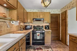 9558 Kingsview Ln N, Maple Grove, MN 55369 - Photo 8