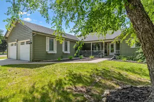 1417 Fairway Dr, Faribault, MN 55021 - Photo 4
