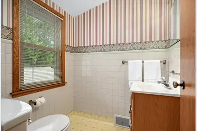 333 Emerson Avenue W, West Saint Paul, MN 55118 - Photo 12