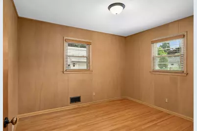 333 Emerson Avenue W, West Saint Paul, MN 55118 - Photo 8