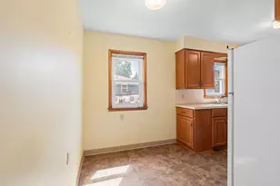 227 5th Ave NE, Faribault, MN 55021 - Photo 6