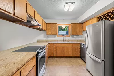 15604 White Pine Drive, Minnetonka, MN 55391 - Photo 6