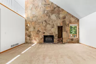 15604 White Pine Dr, Minnetonka, MN 55391 - Photo 2