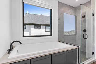 105 Spring Farm Road, North Oaks, MN 55127 - Photo 24